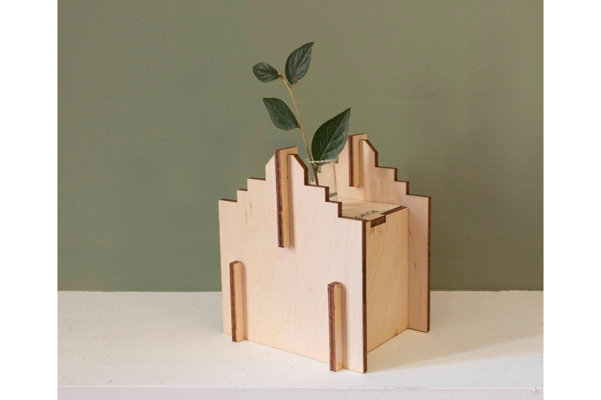 Vases - Architecture - Reine Mère