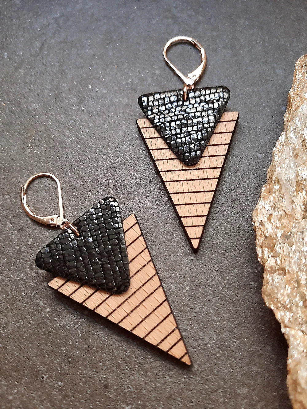 Collection Marinière - Boucles d'oreilles en bois et en cuir