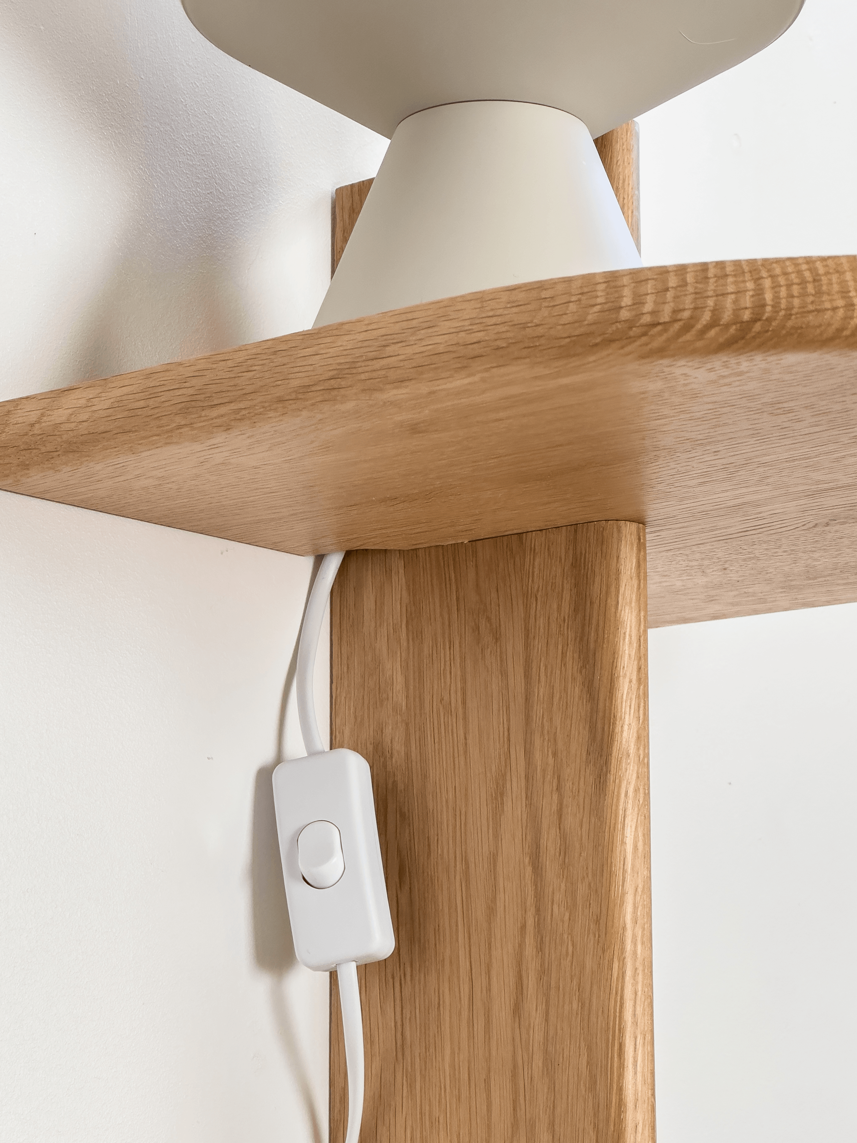 Etagere de chevet chêne Morphée double dessous