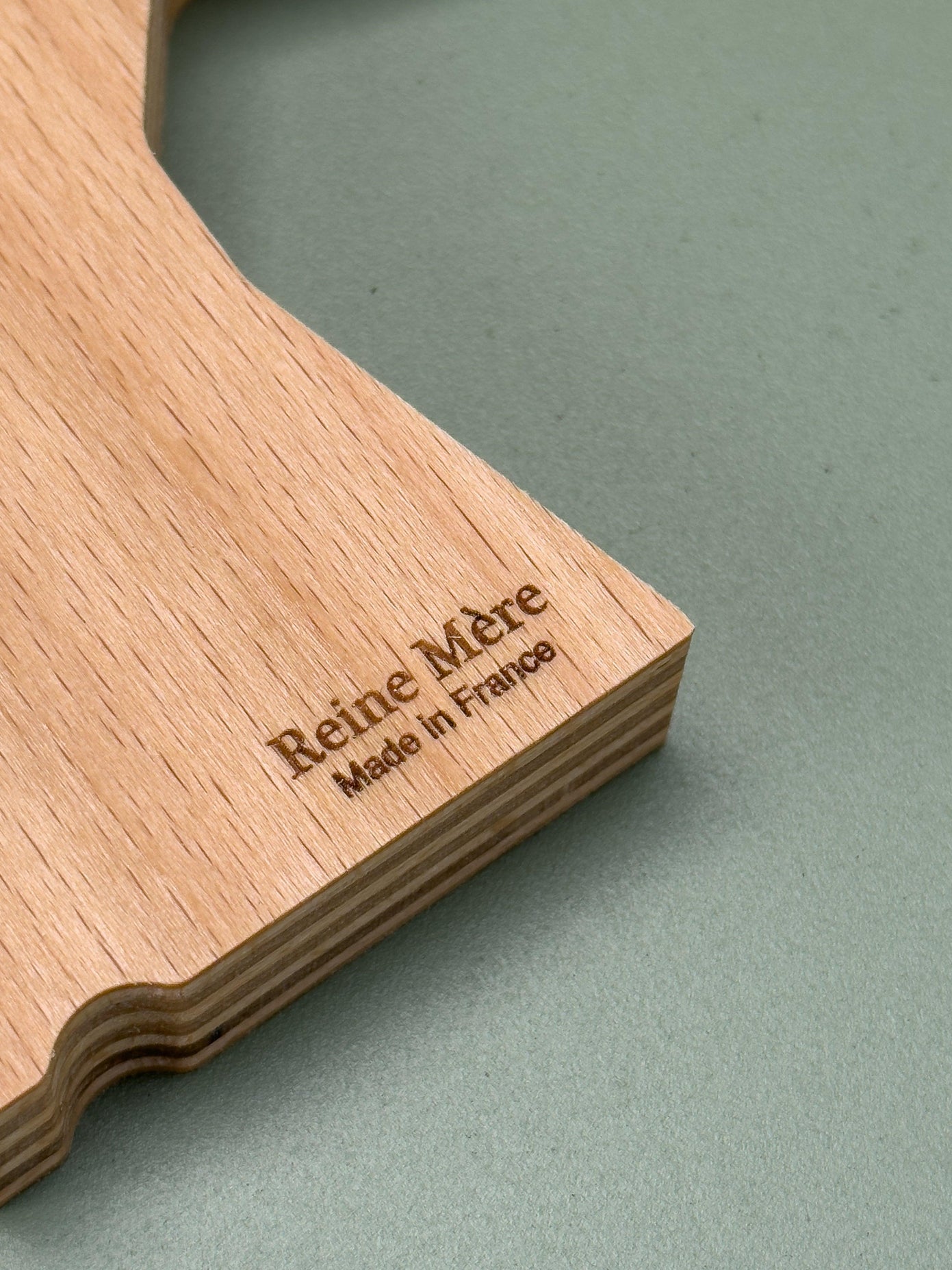 Dessous de plat forme arbre